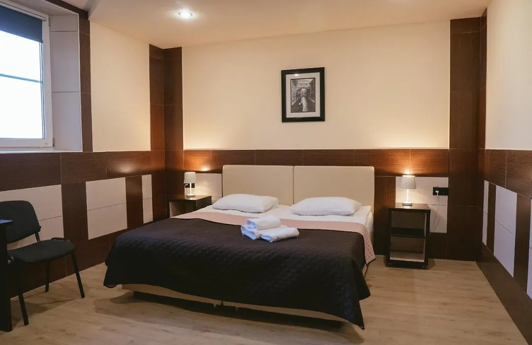 Korona Hotel-1