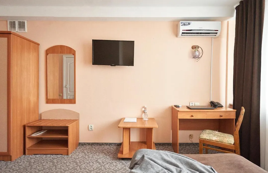 Hotel Druzhba-1