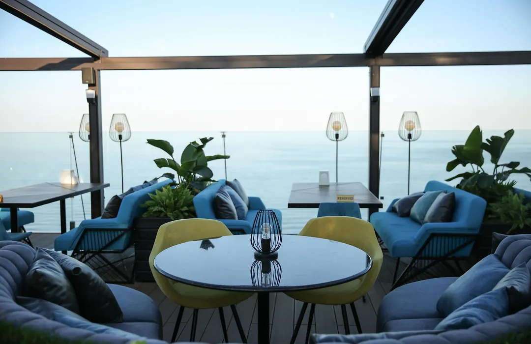 Lux Hotel-1