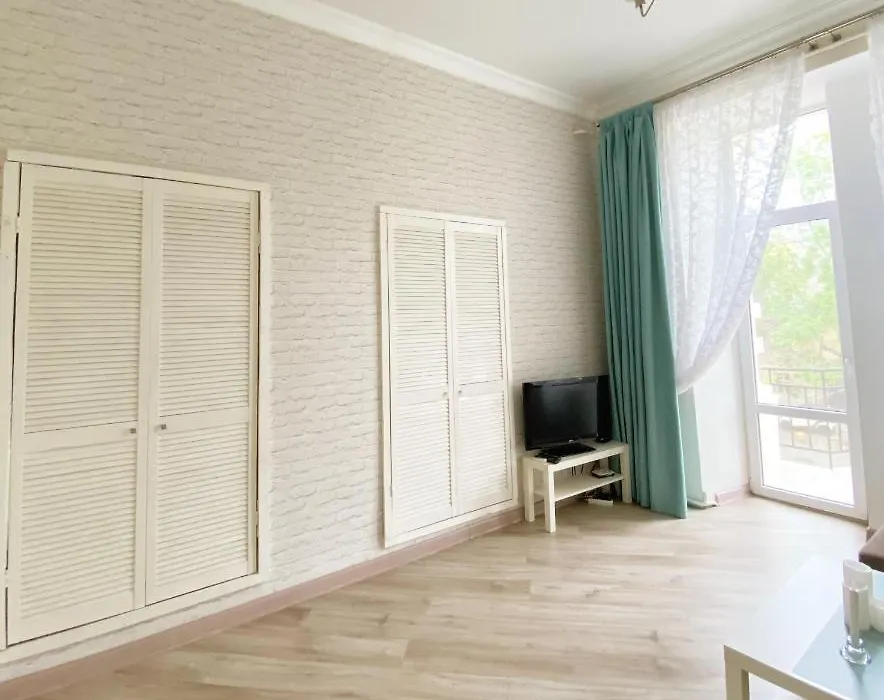 Apartment Bunina 8-1