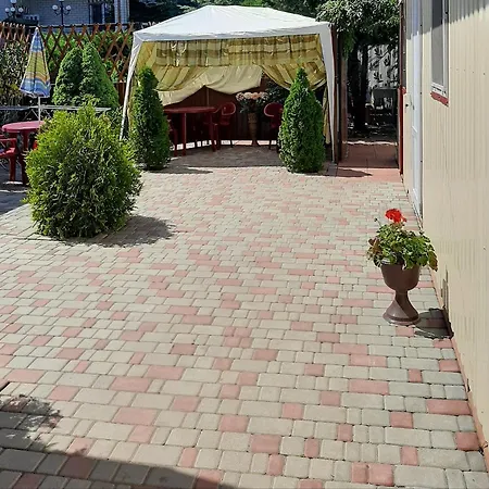 Mini Hotel Уютный дворик-3