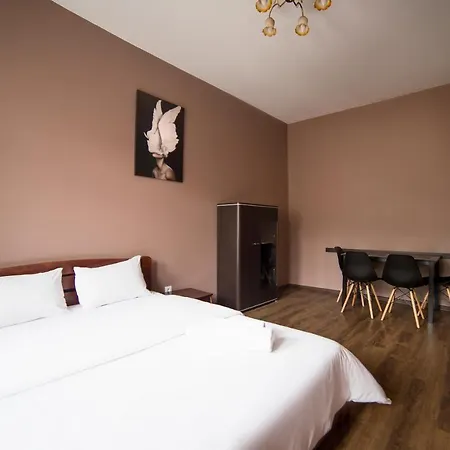 Aparthotel Na Mytniy-2