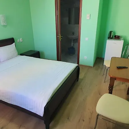 Luxor Inn & Suites-3