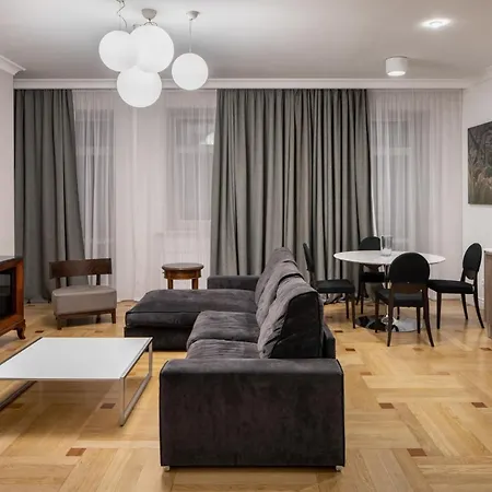 Cityhotel Apartments-2
