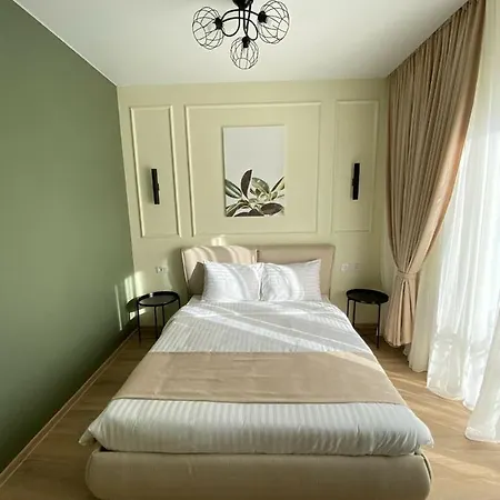 Dream Hotel-2