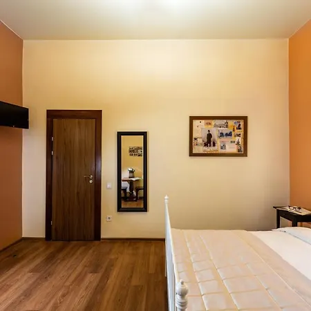 Post House Rooms-3