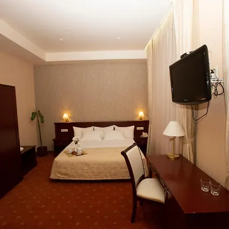 Dnepr Hotel-2