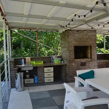 Guest House At Lesya Ukrainka-3