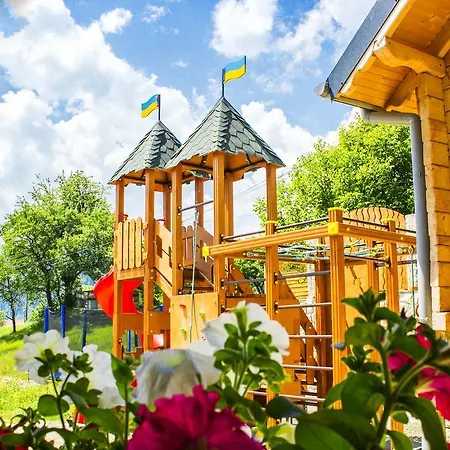 Хата Гуцула-3