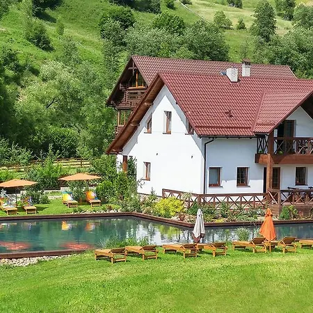 Gallery Of Mountains Holiday Home-2