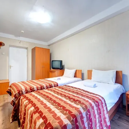 Holosiyvsky Hotel-3