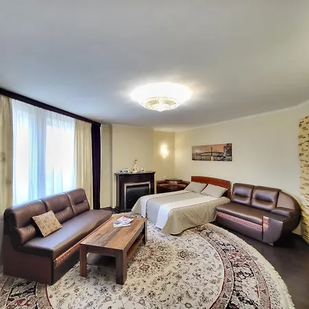 Apartment On Hryshka Street-3