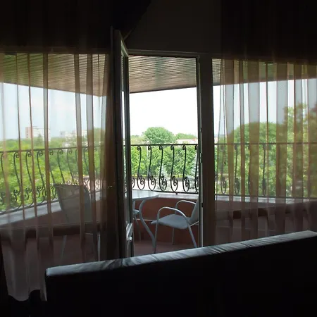 Tsentralniy Hotel-2