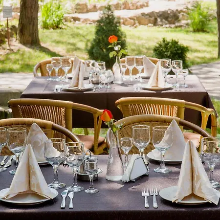 Zolota Gora Hotel-Rancho-3