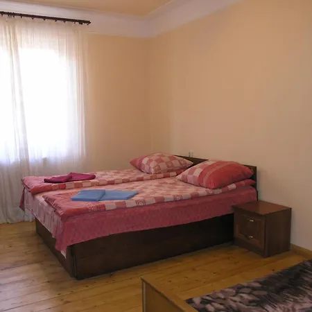 Arnika Tatariv-3
