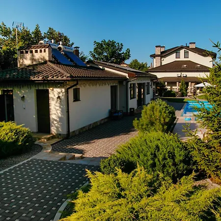 Oasis Family Apartments-2