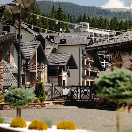 Westhills Cottage Town & Spa-3