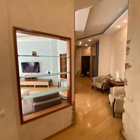 Inn Home Apartments - Kreshchatyk Area-3