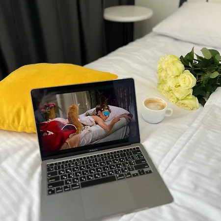 Sunday Hotel-3