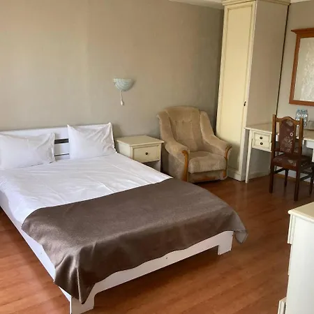 Holosiyvsky Hotel-2
