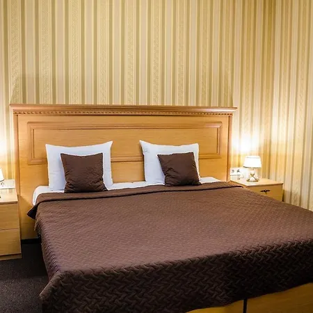 Dvoryanskiy Hotel-3