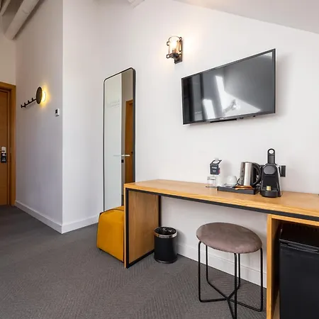 Ribas Rooms Ferenc Lviv-3