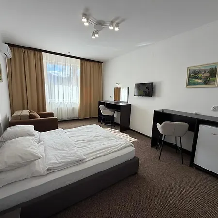 Erney Laz Hotel-3