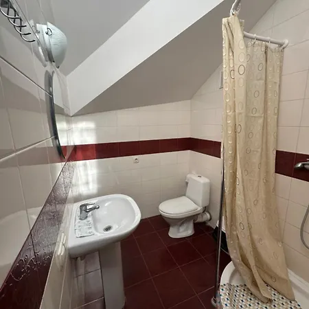 Golden Lion Hotel-2