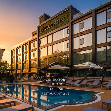 M1 Club Hotel-3