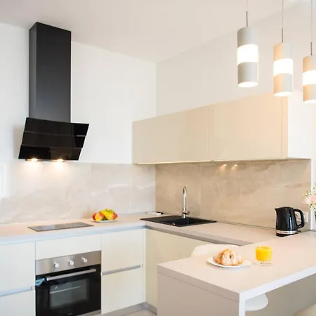 Sea Star Apartments-2