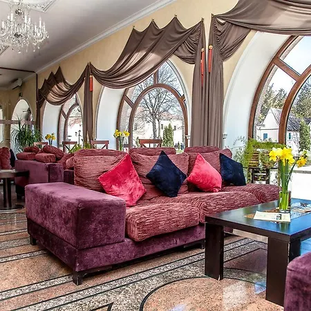 Optima Collection Kamianets-Podilskyi-3