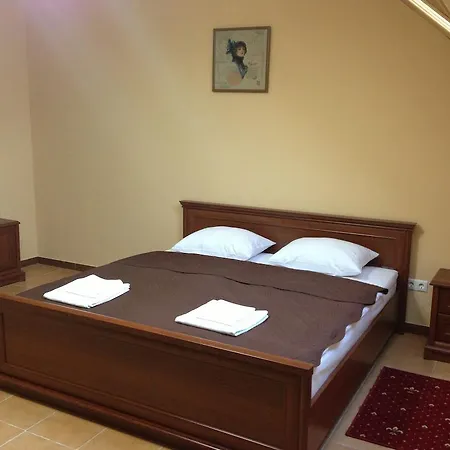 Chalet Hotel-2