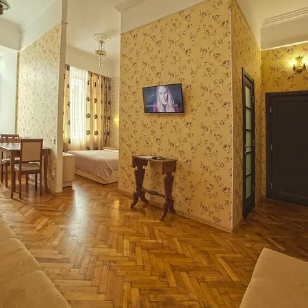 Apart Hotel Kvartira 1-3