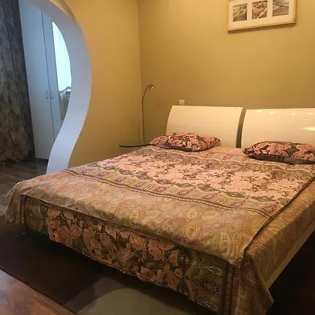 Hotel Service Predslava On Antonovicha Street-2