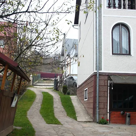 Girske Povitria Cottage-2