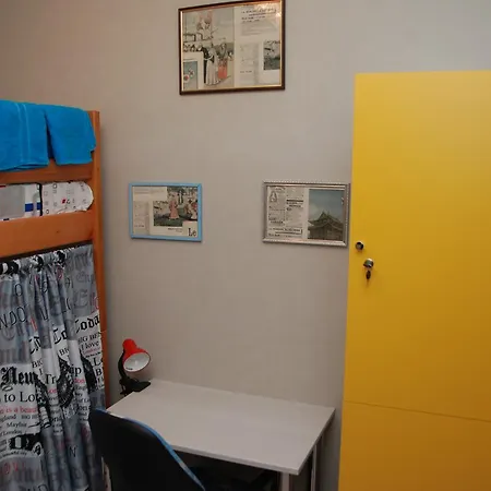 Green Apple Hostel-2