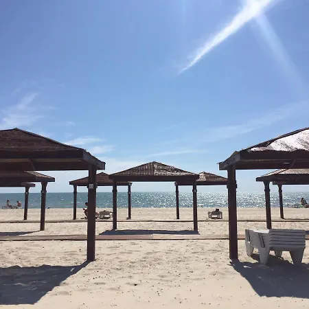 Oasis Beach Club-2