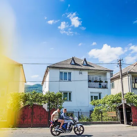 Guest House In Drachino-3