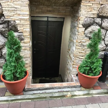 Guest House Zhanna-2