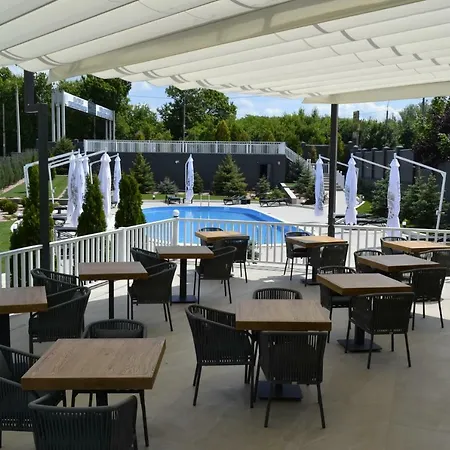 Road Star Hotel-2