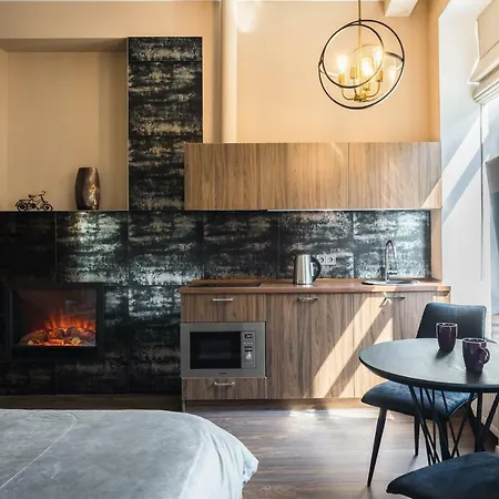 Spacious Apartments In Central Kyiv - Walk Everywhere - Next To Hyatt-3