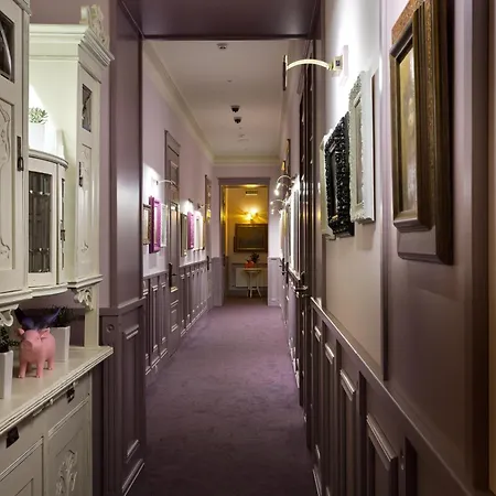 Hotel 19-3