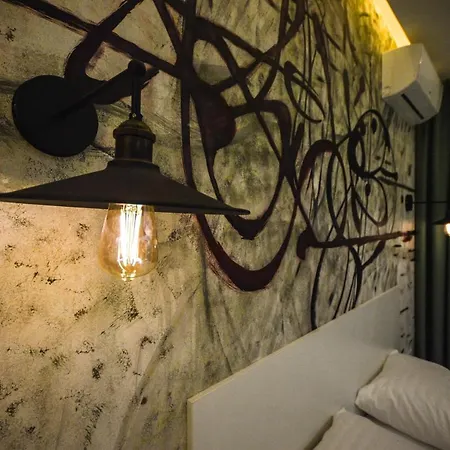 Kyiv Center Smart Apartments-3