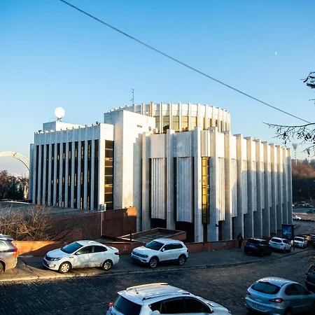 Kyiv Center Smart Apartments-2