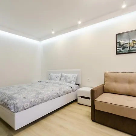 Artal Apartment On Obolonsky Avenue 31-3