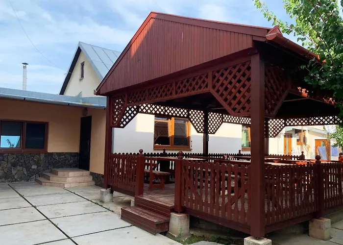 Family Guest House Берегове