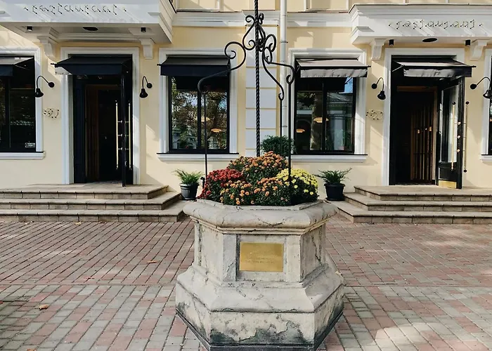 Hotel 52 Odessa