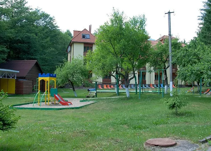 Готель Sanatoriy Karpatia Шаян