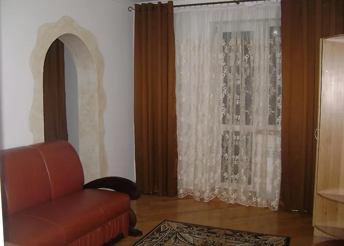 Bed and Breakfast Glanz Яремче