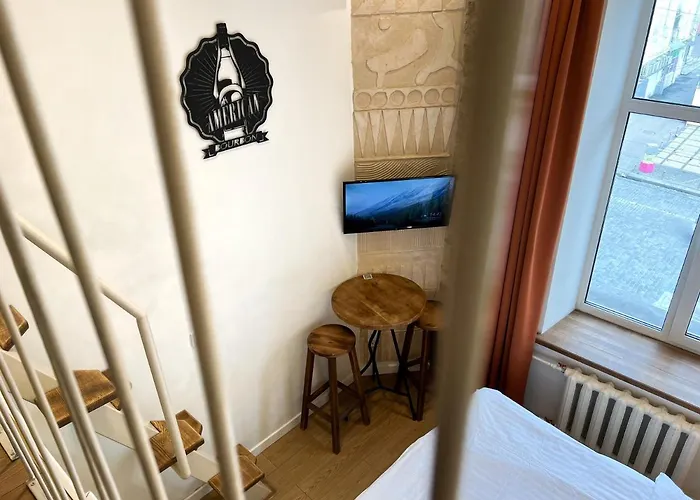 Kyiv Whisky Box Apartments